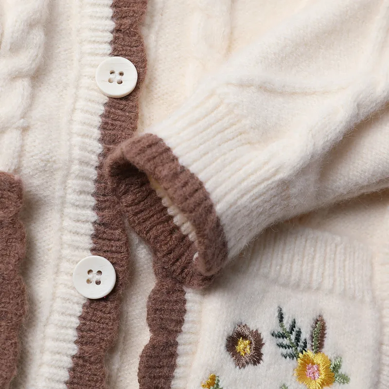 Новородените момичета плетене жилетка Есен Зима памучни дрехи сладка бродерия на цветя пуловер с джоб вязаный сако топ3