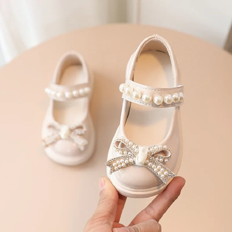 Детски модни обувки принцеса от изкуствена кожа с перлата на носа и възел за момичета, детски обувки с пеперуди0