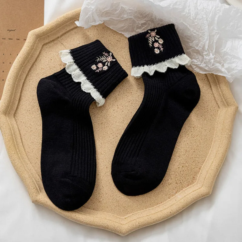 Японски сладки чорапи Jk, дантелени чорапи с пискюли и рюшами по краищата, дамски модни чорапи с цветна бродерия в стил харадзюку, ретро, с кръгло деколте1