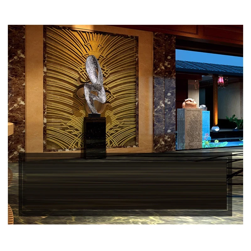 Абстрактна скулптура на гостите във фоайето на хотела, интериорът на пода във формата на русалки, творческа произведение на изкуството от метал в коридора на клуба2