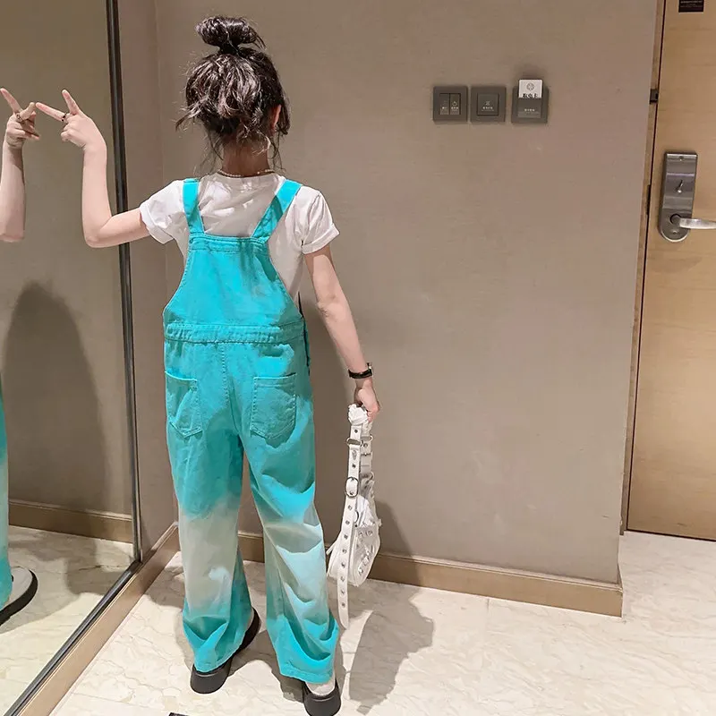 Годишният модерен детски костюм с панталони на подтяжках озерно-син цвят за момичета, фланелка с къс ръкав + гащеризони, панталони-двойка, съоръжения4