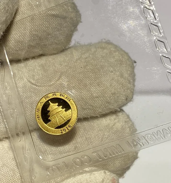 2016 Китай Панда Златна възпоменателна монета/кюлчета истински оригинален 1g Au.999 10 юана UNC3