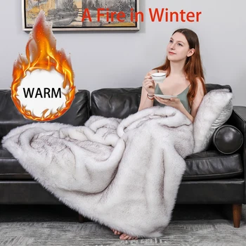 Луксозно топло и уютно одеало от мек плюш, сплетенное от мек плюш, за спалнята на дивана топло през зимата